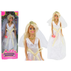 Dockan Anlily i brudklänningen Brudbukett Krona Halsband