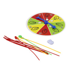 Spelet Bygg ett hönsbo av kycklingbrickor är ett familje- och färdighetsspel.