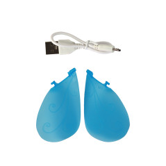 Den magiska flygande blå feen dockan styrd av handen.