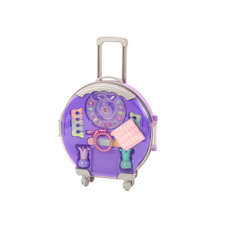 Set av kosmetika i en nagelväska för smink, lila väska, 9 delar.