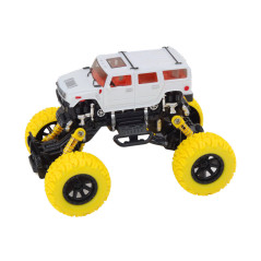 Terrängfordon för klättring med fyrhjulsdrift och stötdämpare