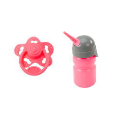 Dockan Bobas i rosa pyjamas kissande flaska napp ljud