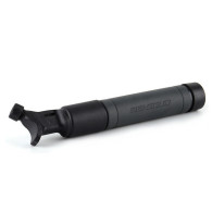 Universell handpump för att pumpa bollar och madrasser 21 cm