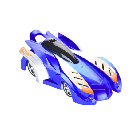 Sportbil som kör på väggar och tak med blå laser.