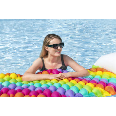 Uppblåsbar Regnbågsbadmadrass 216 x 80 cm Bestway 44107