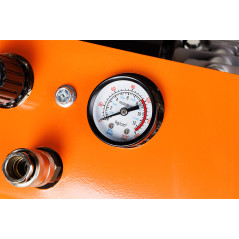 Oljekompressor vertikal 40 l, 230V