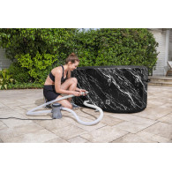 Vill du ha en isbad i 152 x 92 x 71 cm Bestway 6002Q