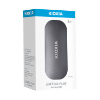 SSD KIOXIA Exceria Plus 500 GB USB 3.2 översättas till svenska som SSD KIOXIA Exceria Plus 500 GB USB 3.2.
