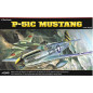 Modell av plast P-51C Mustang Red Tails