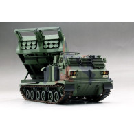 Modell av plast m270a1 multiple launch rocket system