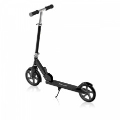 Svart hopfällbar sparkcykel.