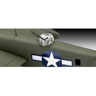 Modell av plast B-25 Mitchell