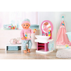 Sminkbord för att borsta tänderna för baby born.