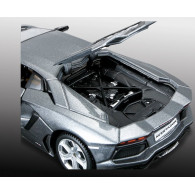 Modell av metall Lamborghini Aventador 1:24 för montering