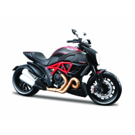 Motorcykel Ducati Diavel Carbon 112