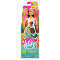 Barbiedockan älskar den latinska oceanen.