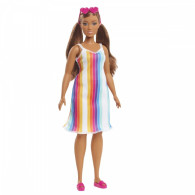 Barbiedockan älskar den latinska oceanen.