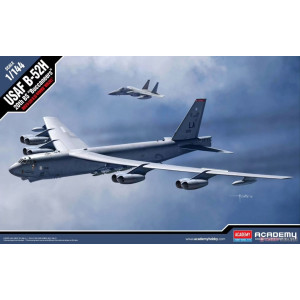 Modell i plast av USAF B-52H 20th BS Buccaneers 1:144