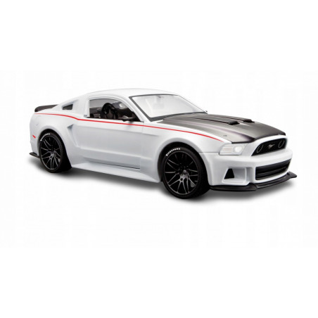 Modellkomposit Ford Mustang Street Racer 124 vit