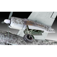 Modell av plastflygplan Do 217j 12 148