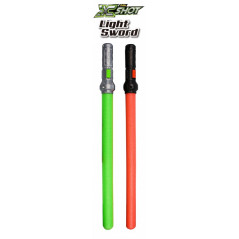 Krigarnas svärd lyser i en blandning av färger på kartongen.