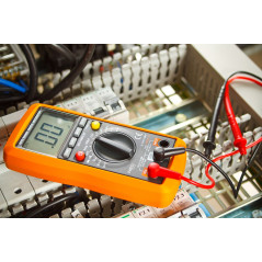 Universell elektronisk mätare