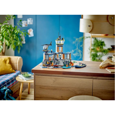 Klossar city 60419 polis från fängelseön