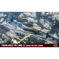 Modell i plast av FW 190 D11 Sorau fabriksserie i skala 1:72.