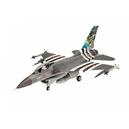Modell av plastflygplan 50-årsjubileum f-16 falk 132