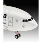 Modell av en plastflygplan Airbus A330-300 Lufthansa 1:144