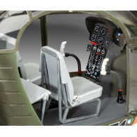 Modell av plasthelikopter Alouette II 132