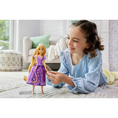 Docka Disney-prinsessa Sjungande Rapunzel | HandlaSmidigt.se