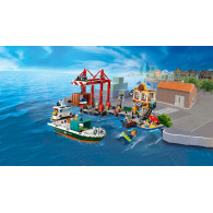Klocki city 60422 nadmorski port ze statkiem towarowym