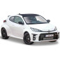 Modell i metall Toyota Yaris 2021 vit 124