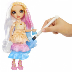 Dockan Rainbow High Watercolor skapades med bruna ögon.