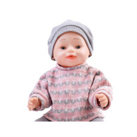 Dockan Natalia, en bebis som kissar, är 43 cm lång.