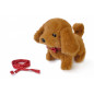 Hund som går i koppel, brun, 14 cm.