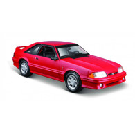 Modell Ford Mustang SVT Cobra 1993 röd 1:24