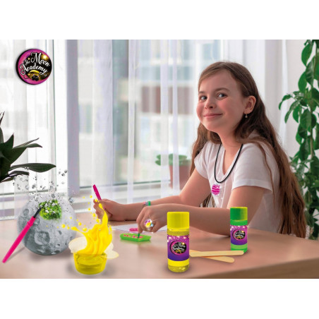 Vetenskapligt set från Moon Academy, månlaboratorium.