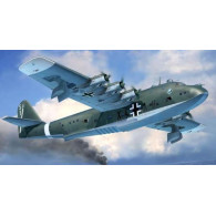 Modell av plast Blohm & Voss BV222 172