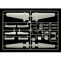 Modell av plast A-26B Invader i skala 1:72