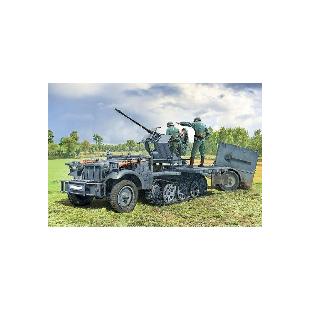 Modell av plast sd.kfz 104 med flak 30 och besättning 135.