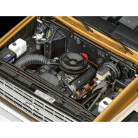 Modell för att montera bilen 1985 chevrolet k5 blazer med 125 delar.