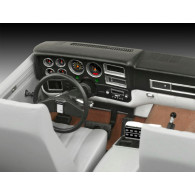 Modell för att montera bilen 1985 chevrolet k5 blazer med 125 delar.