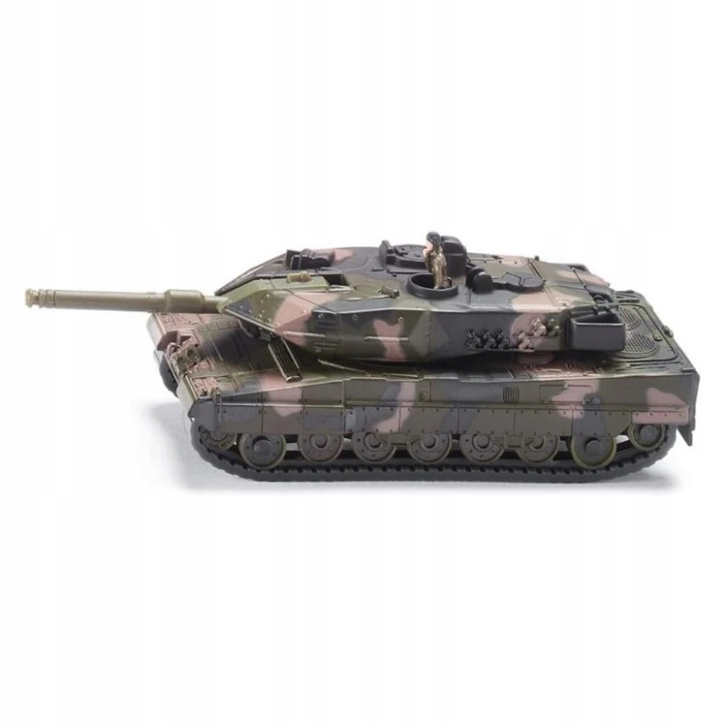 Stridsvagn i kamouflagemönster