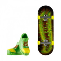 Skateboard trickster