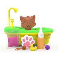 Figurinen Brudaski i badet av kattset Badrum, viol