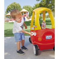 Åkfordon cozy coupe med nya ögon