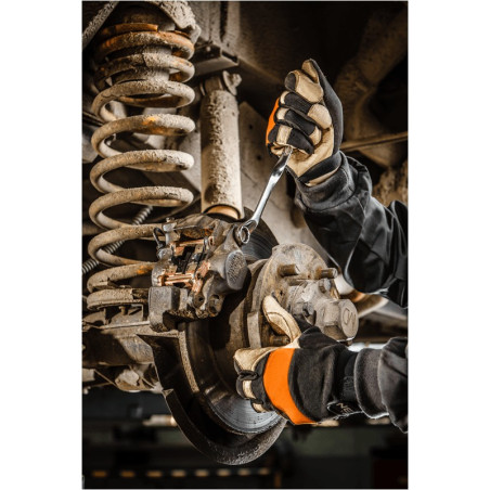 Nyckel med ögla, vinklad 90°, 30mm