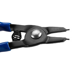 Ett set med minitänger för ringar av sättning